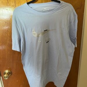 NWT Nike Men's Sky Blue Short Sleeve Tee